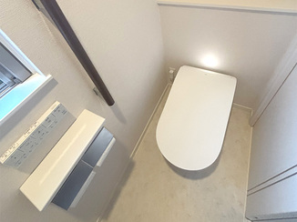 トイレリフォーム 掃除しやすさを重視した、高級感あふれる2箇所のトイレ